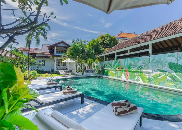Burung In Kashantee Village Seminyak